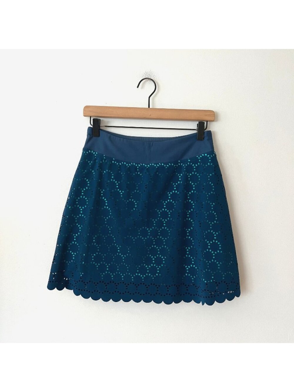 Title Nine Illusion Laser Cut Tennis Pickleball Skort Blue Teal Women's Size S